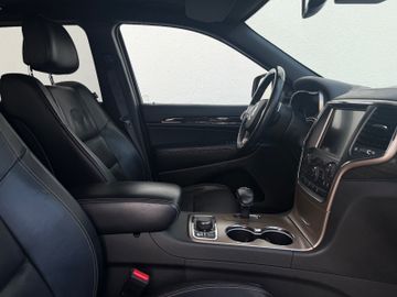 Jeep Grand Cherokee - 9