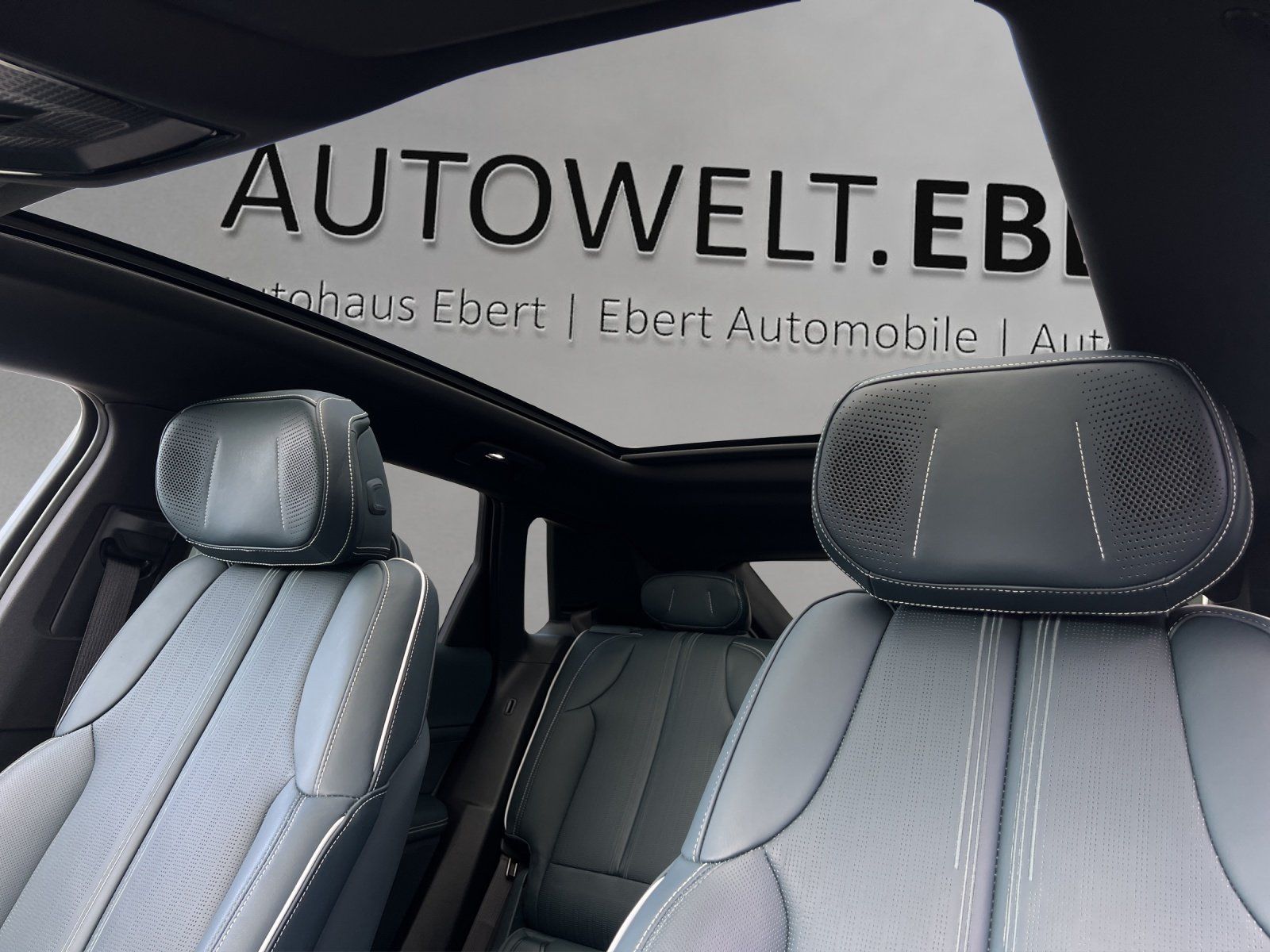 Fahrzeugabbildung Cadillac Lyriq AWD Sport/PANO-DACH/MASSAGE/AKG/ACC/360°KA