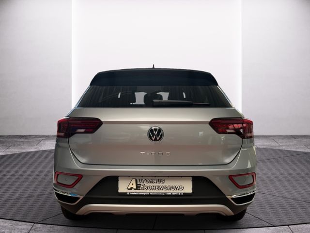 Fahrzeugabbildung Volkswagen T-Roc 1.5 TSI DSG STYLE AHK IQ.DRIVE GJR ANSCHLU