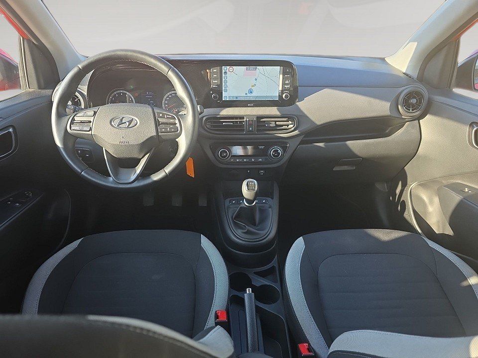 Fahrzeugabbildung Hyundai i10 1.0i Trend Komfortpaket Navi