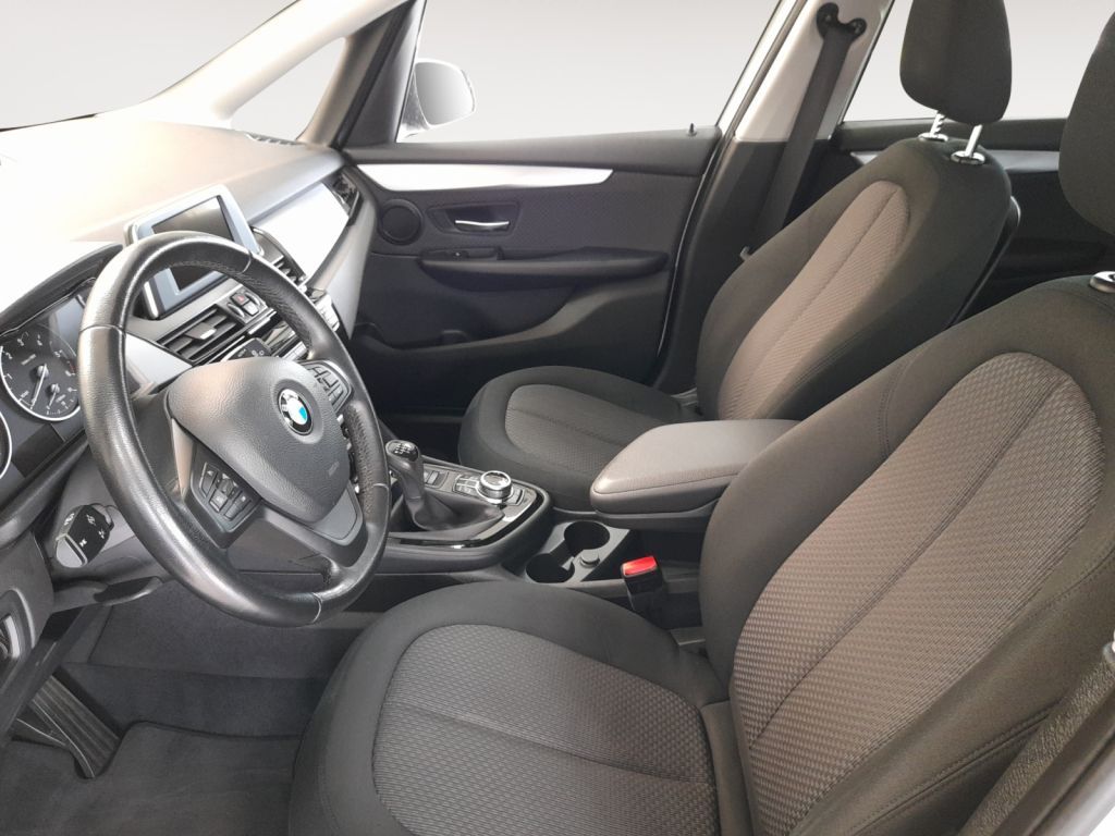 Fahrzeugabbildung BMW 216d Gran Tourer Advantage