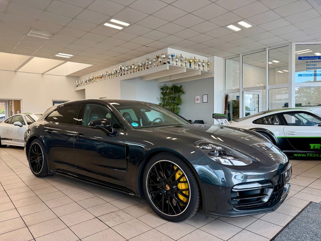 Image of Porsche Panamera