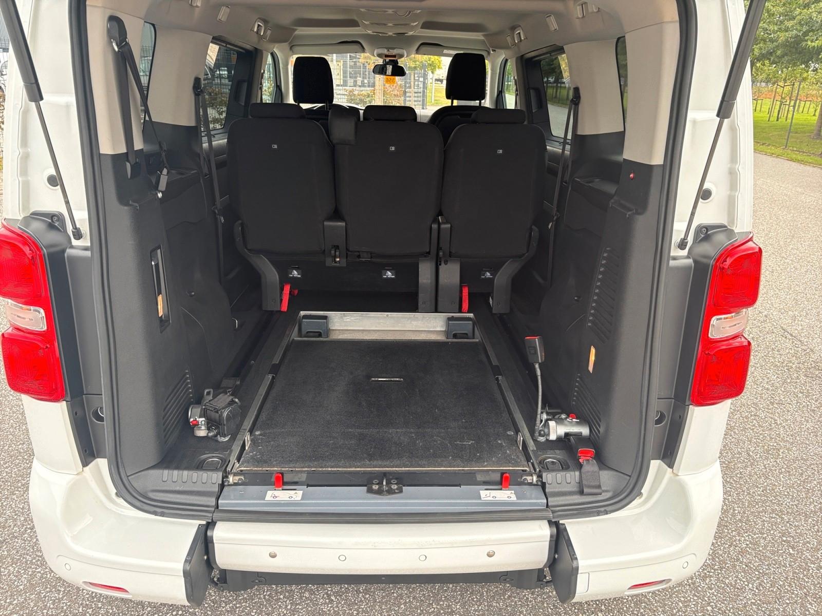 Toyota Proace Verso 1.5  L1 Family  *Rollstuhlrampe*