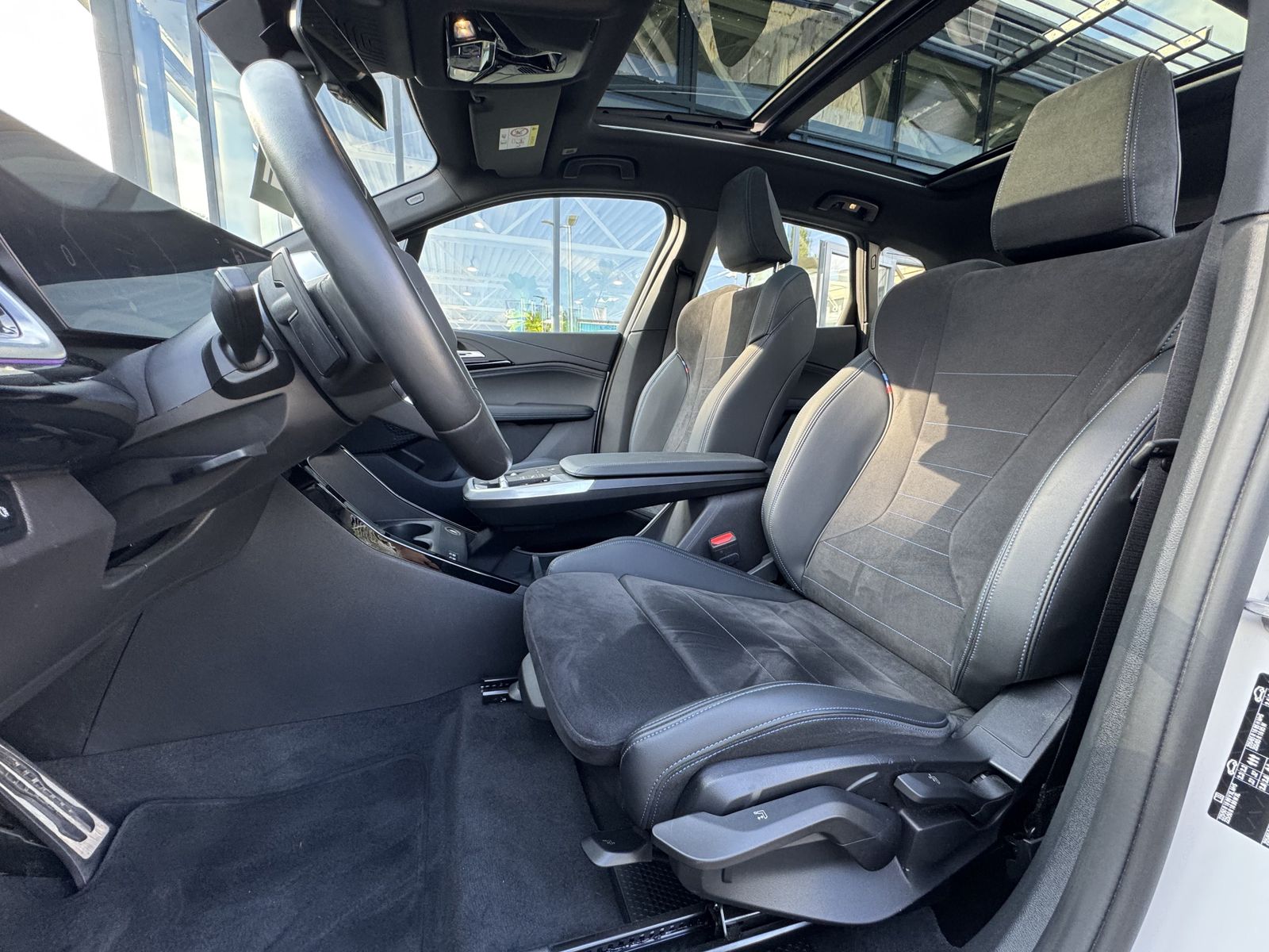 BMW 220i Active Tourer M Sport AHK PANO HuD DA 360° foto 5