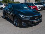 Infiniti Q30 2.0t SPORT AWD TEMPOMAT LED SHZ - gebrauchte Infiniti Limousine