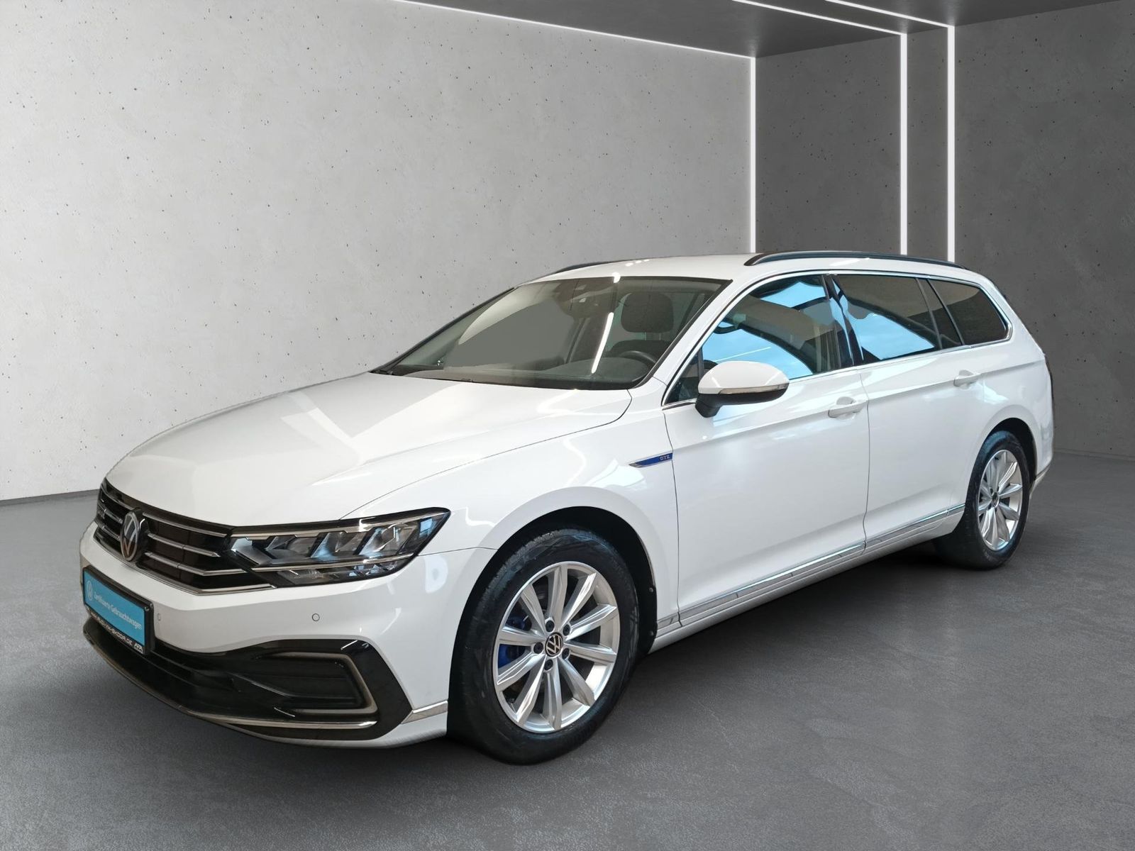 Volkswagen Passat - Bild 2