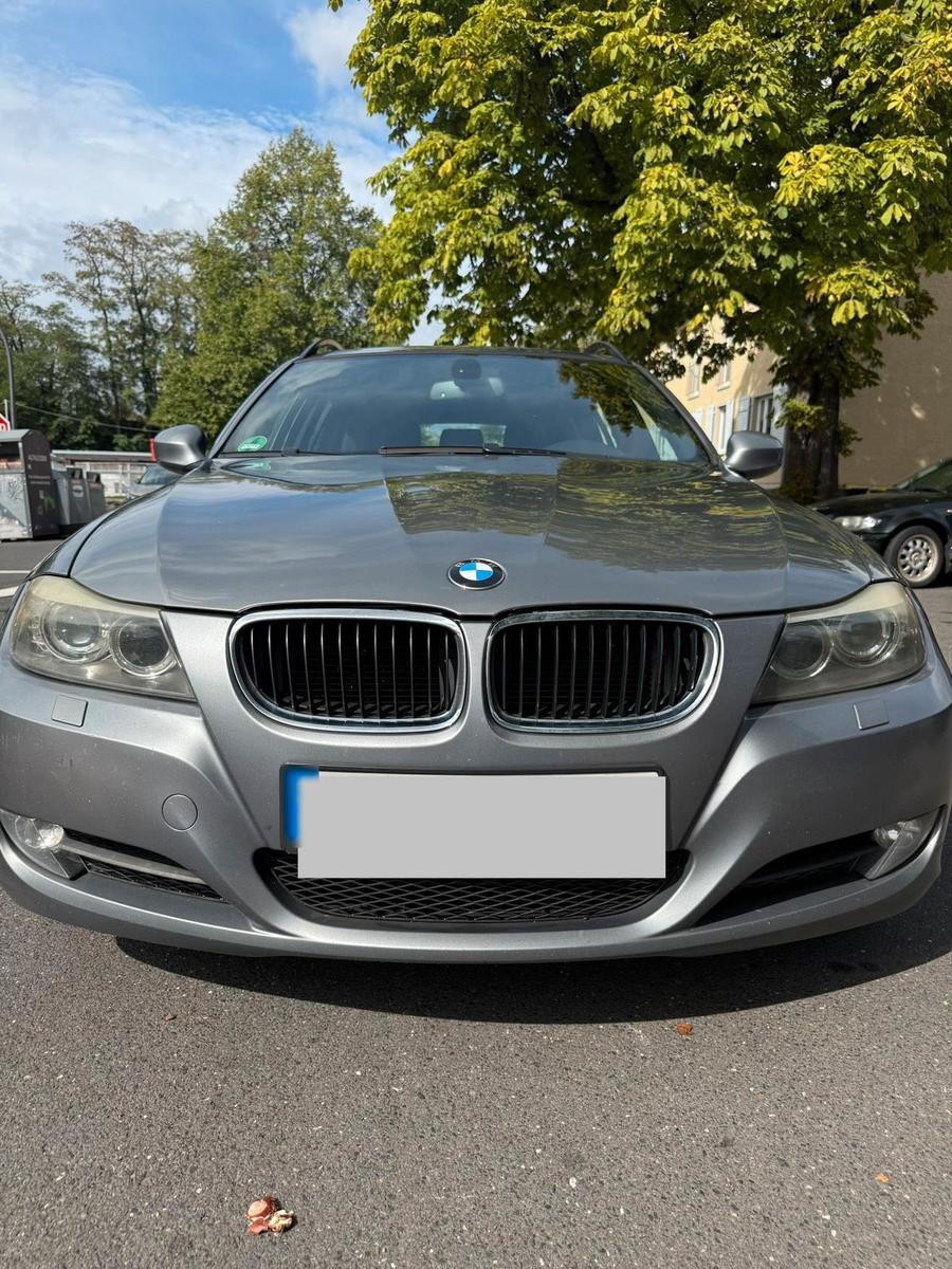 BMW 318 2009 — фото 10
