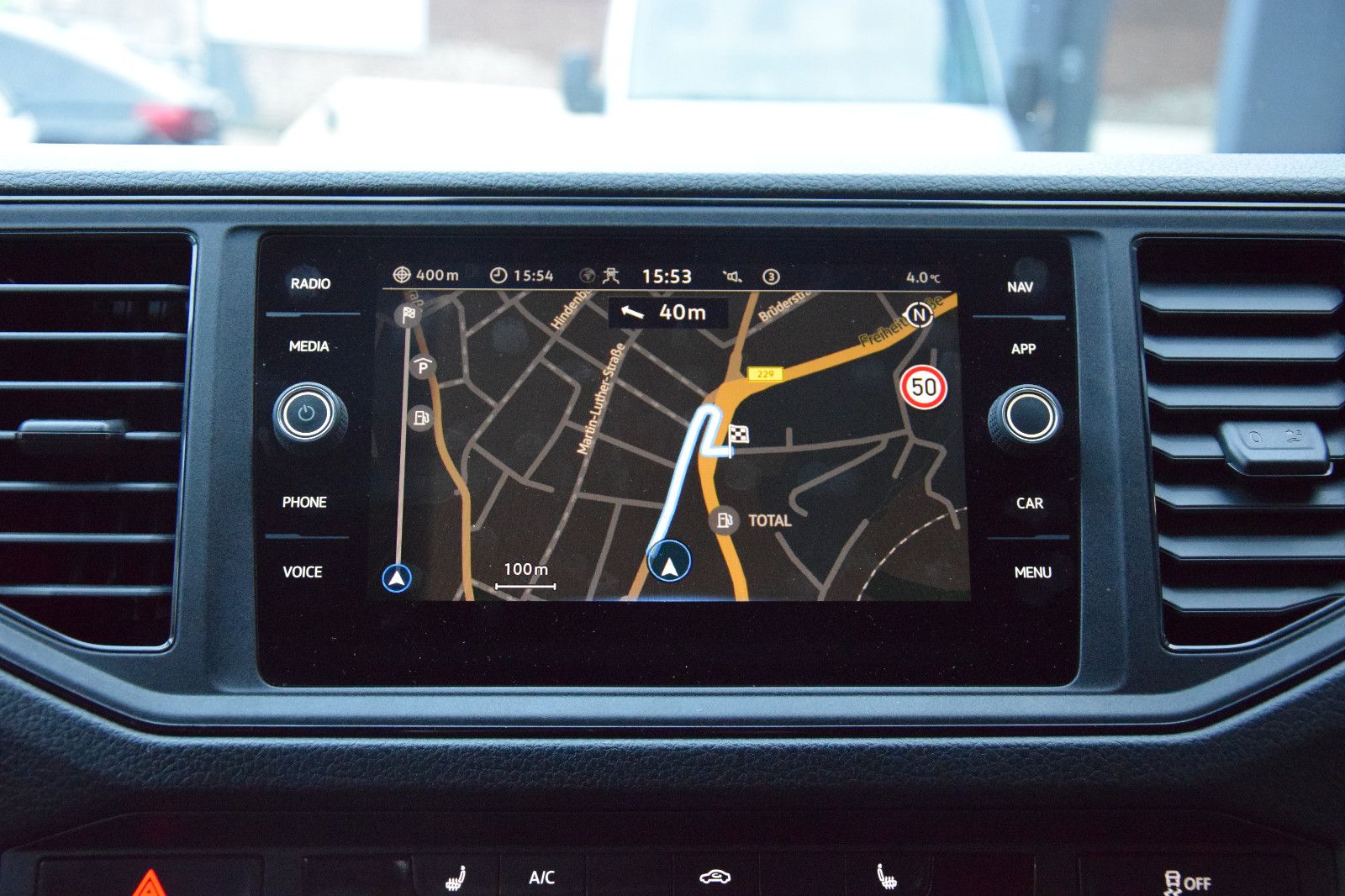 Fahrzeugabbildung Volkswagen Crafter Kasten 35 lang Hochdach FWD LED Navi Atm