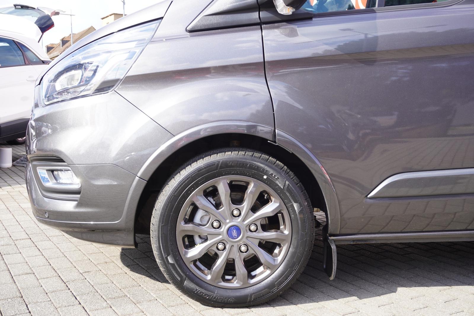 Ford Tourneo Custom Titanium X L1 Bi-Xenon Navi