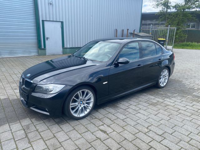 BMW 320d M-Packet ;18Zoll Alu; shadow line;Xenon