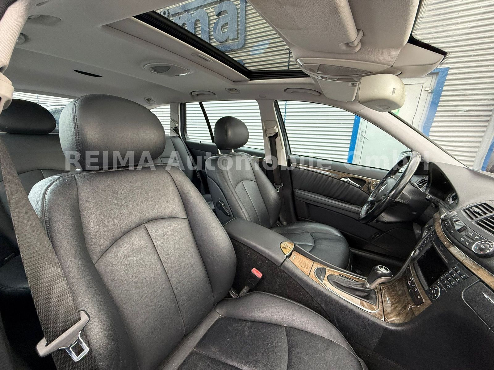 Fahrzeugabbildung Mercedes-Benz E 280  T-Modell Avantgard, ESSD, Leder, Xenon