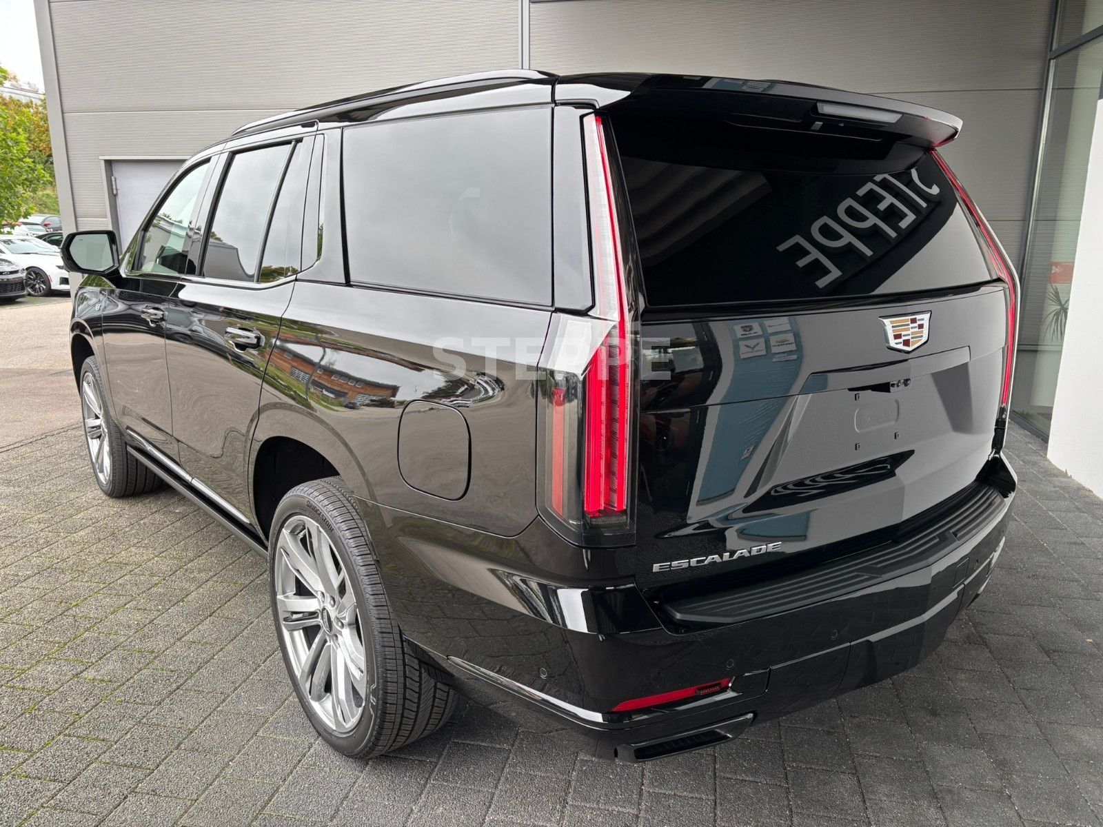 Cadillac Escalade FACELIFT MY26 6.2 V8 Sport Platinum 24"