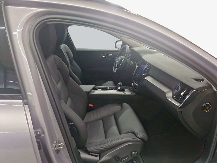 Volvo V60 B4 B DKG Plus Dark  Pano*Head-up foto 12