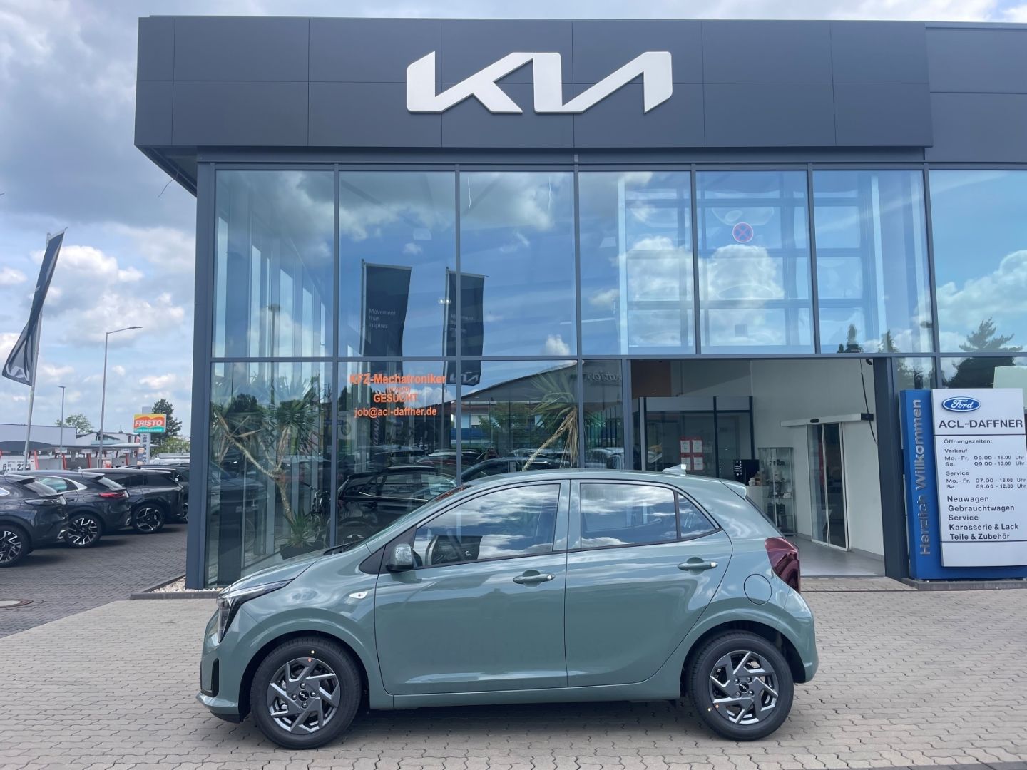 Fahrzeugabbildung Kia Picanto Vision PDC SHZ Navi Klima Lenkradhzg