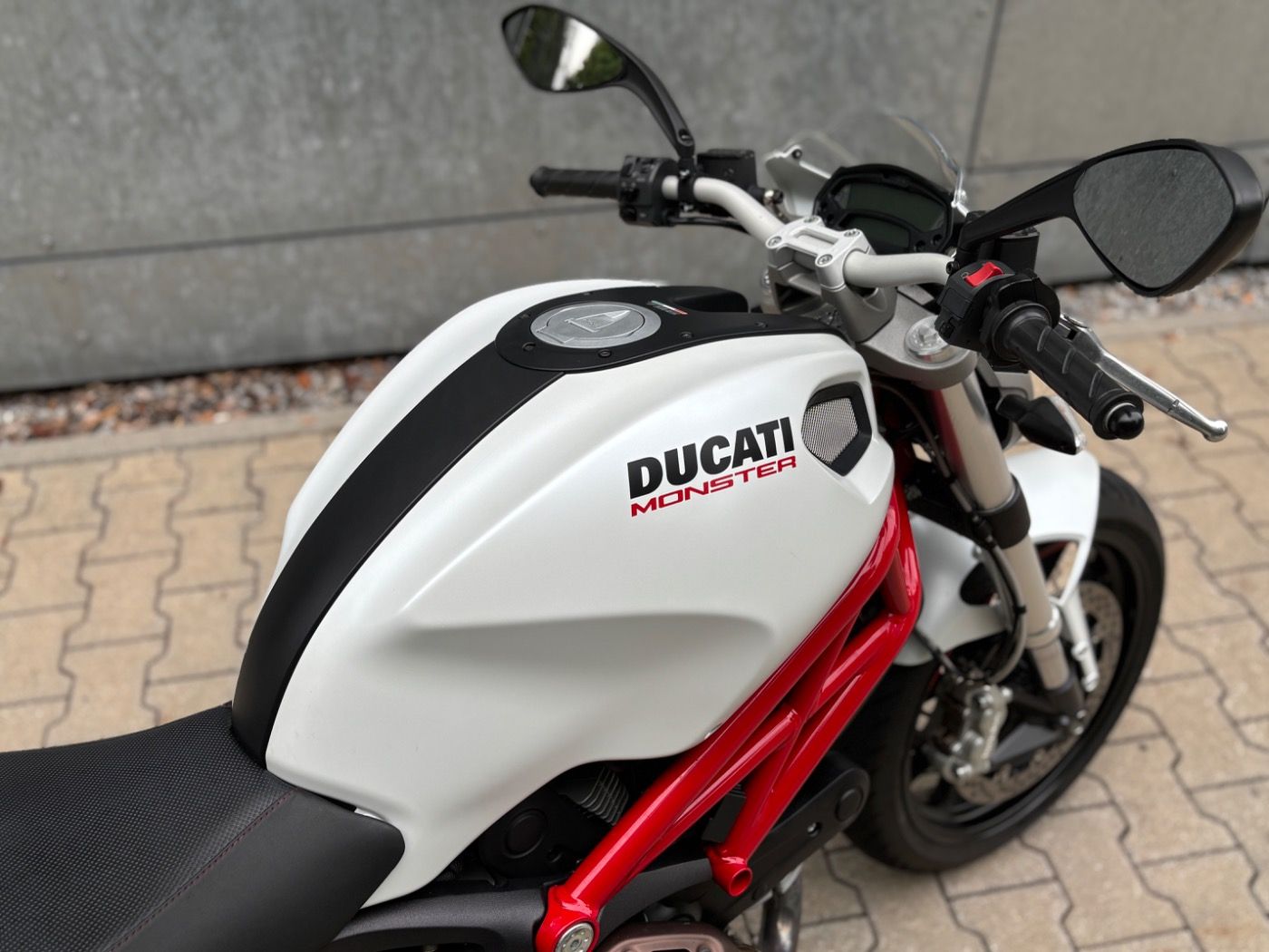 Fahrzeugabbildung Ducati Monster 796