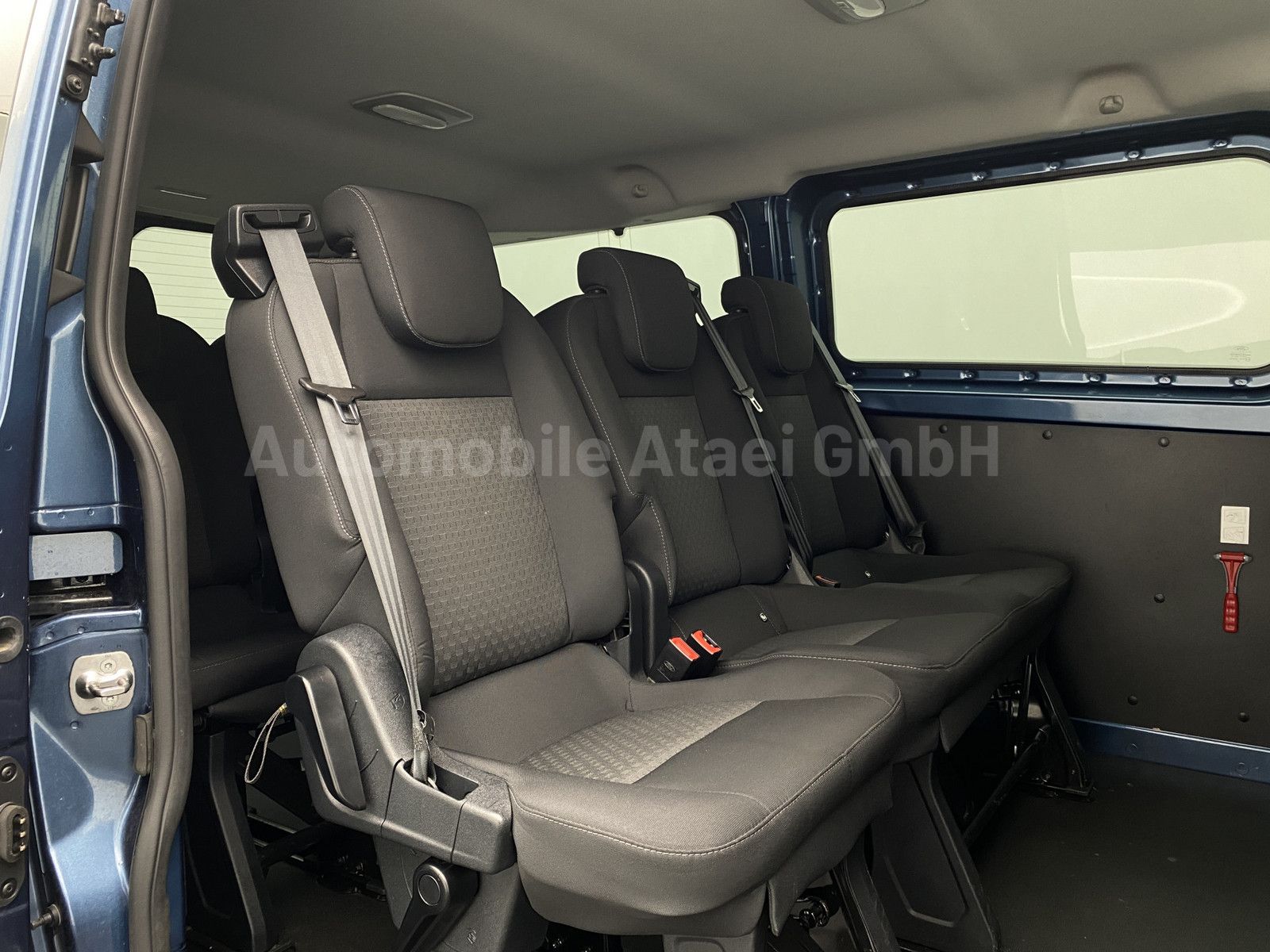 Fahrzeugabbildung Ford Transit Custom 340 L2H1 *9-Sitzer* NAVI 9809