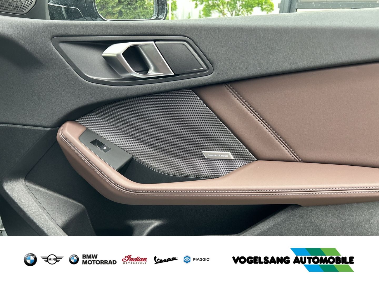 Fahrzeugabbildung BMW 123 i XDRIVE Sportpaket Head-Up AHK-abnehmbar