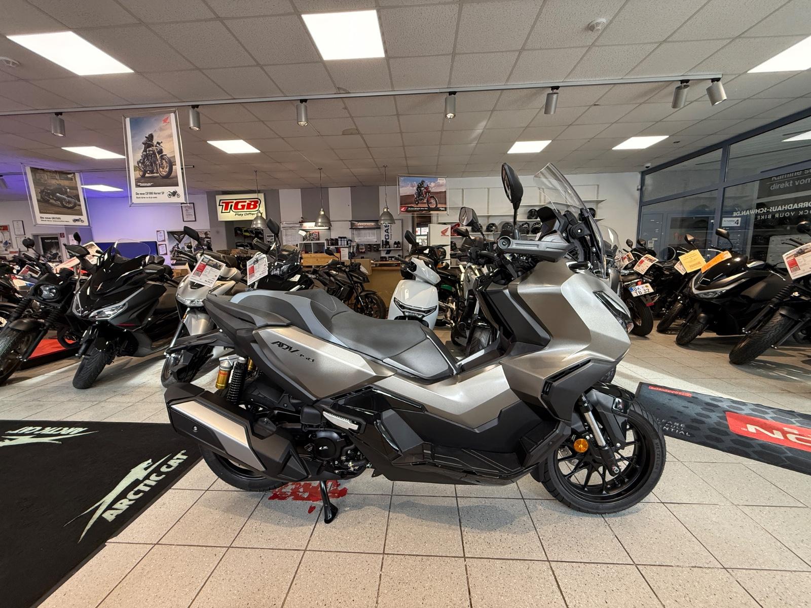 Honda ADV 350 (Aktionspreis)