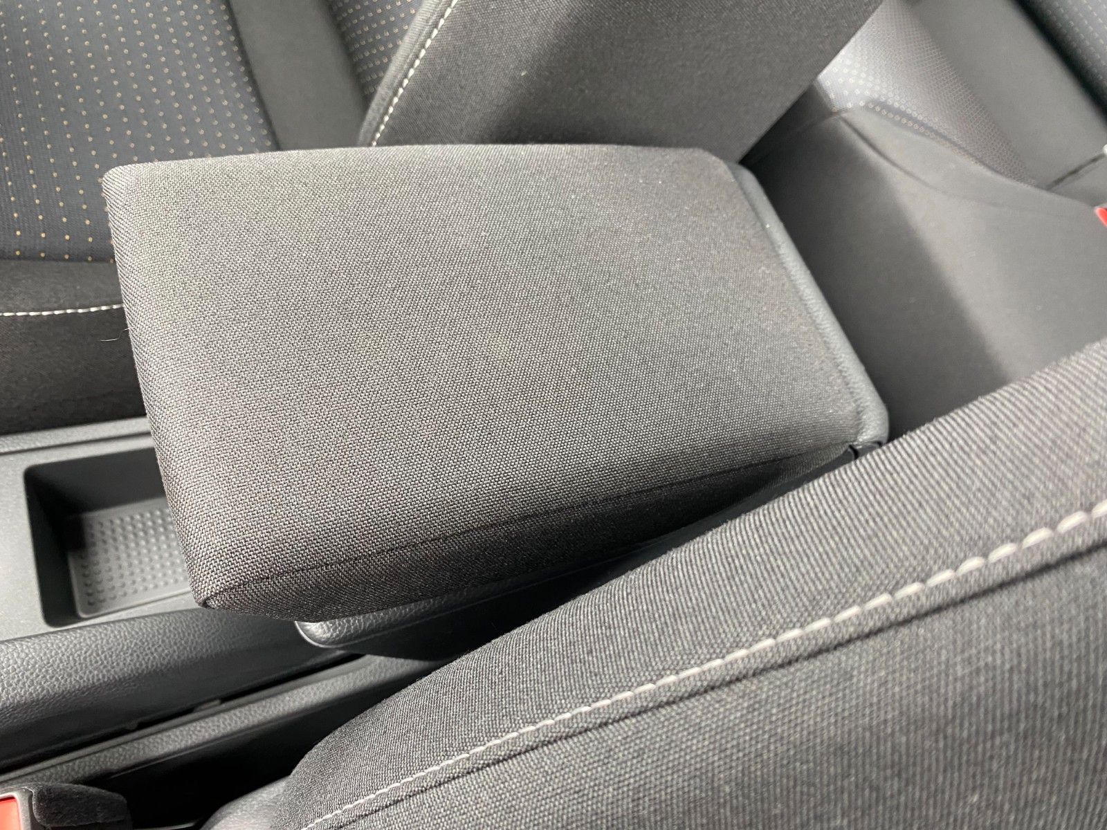 Fahrzeugabbildung SEAT Ibiza Style Plus 1,0 TSI *Sitzhz. *PDC *Full-Lk.