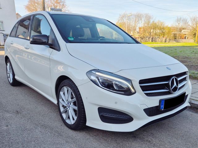 Mercedes-Benz Mercedes Benz B 180 SCORE! Urban*NAVI*PDC*...