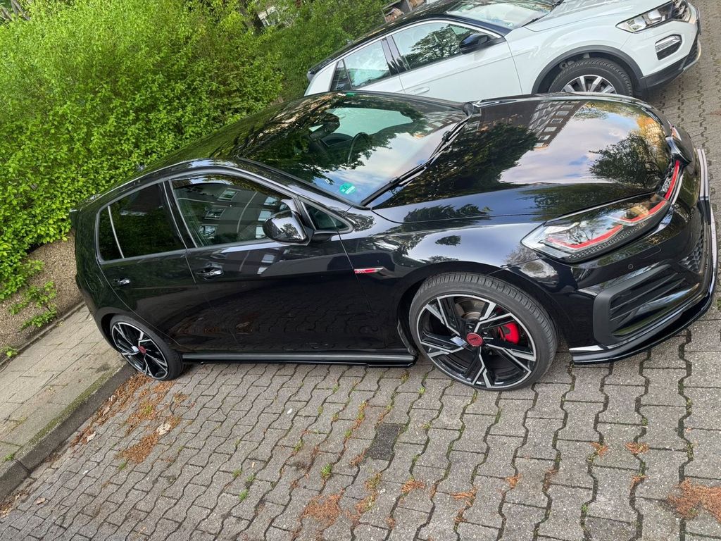 Image of Volkswagen Golf