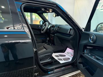 MINI Cooper Countryman - 8