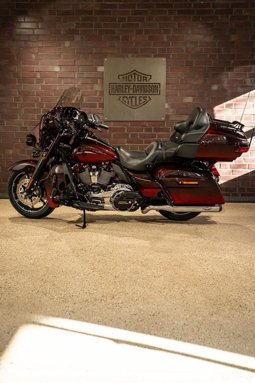 Harley-Davidson FLHTKSE CVO Ultra Limited 