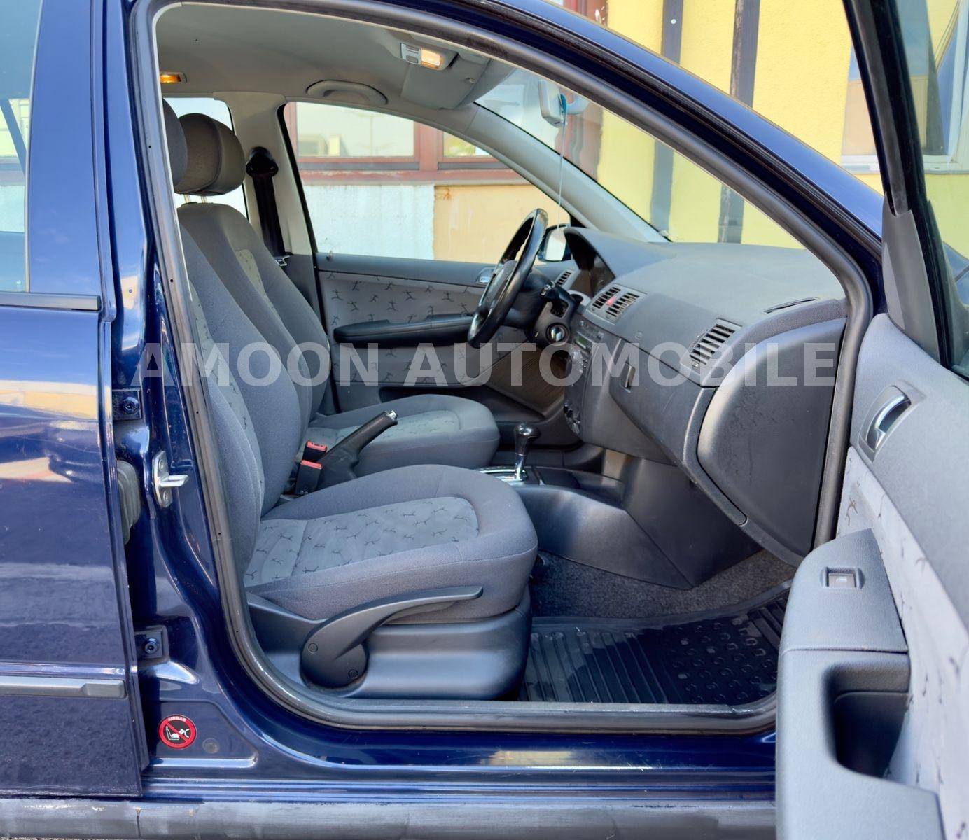 Skoda Fabia 2004 — photo 12