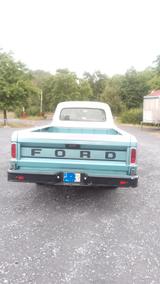 Ford F 100 - Ford Oldtimer: Pickup
