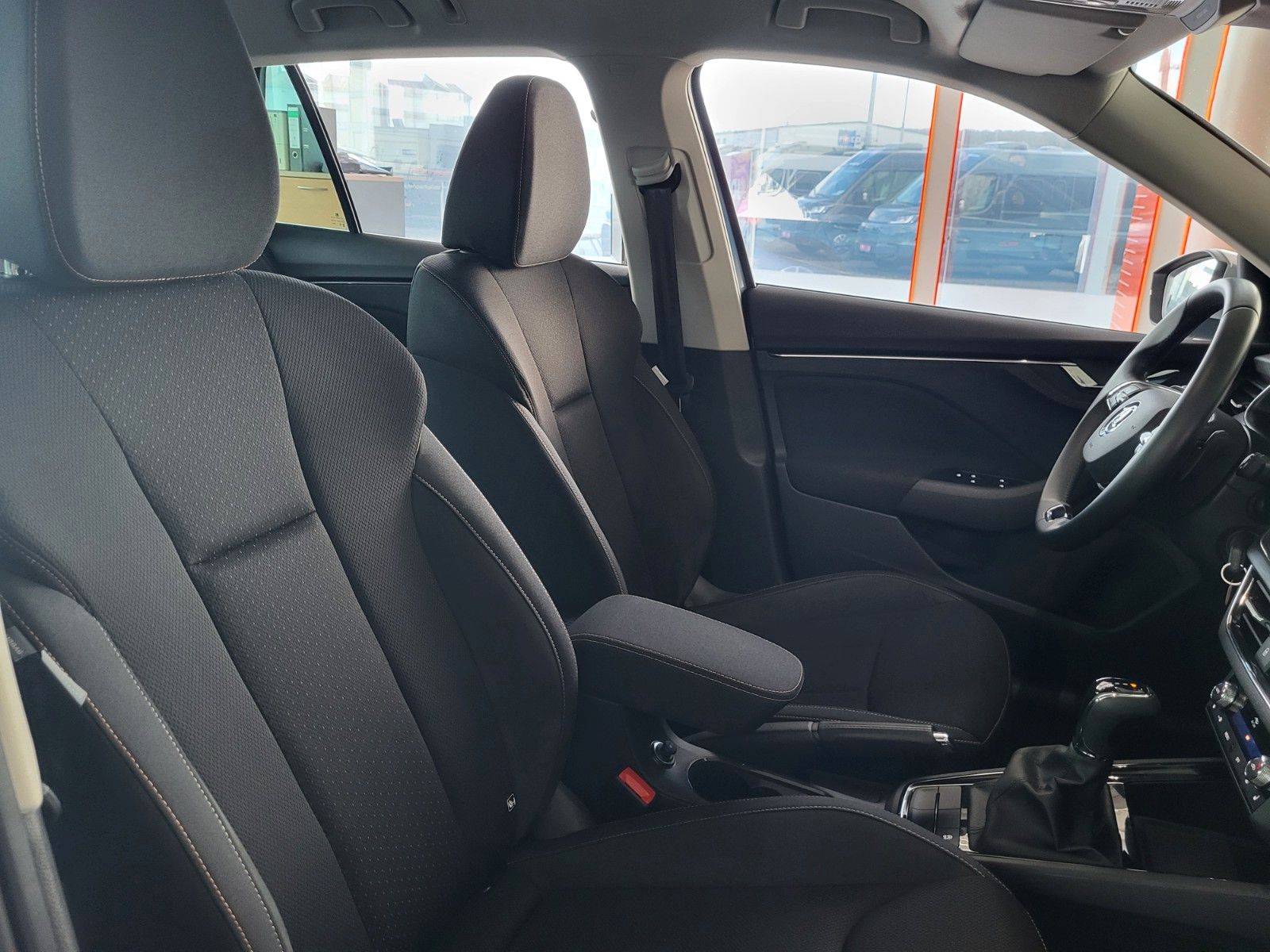 Fahrzeugabbildung SKODA Kamiq Scoutline AUTOM./KAMERA/LED/AHK/SITZHEIZ.