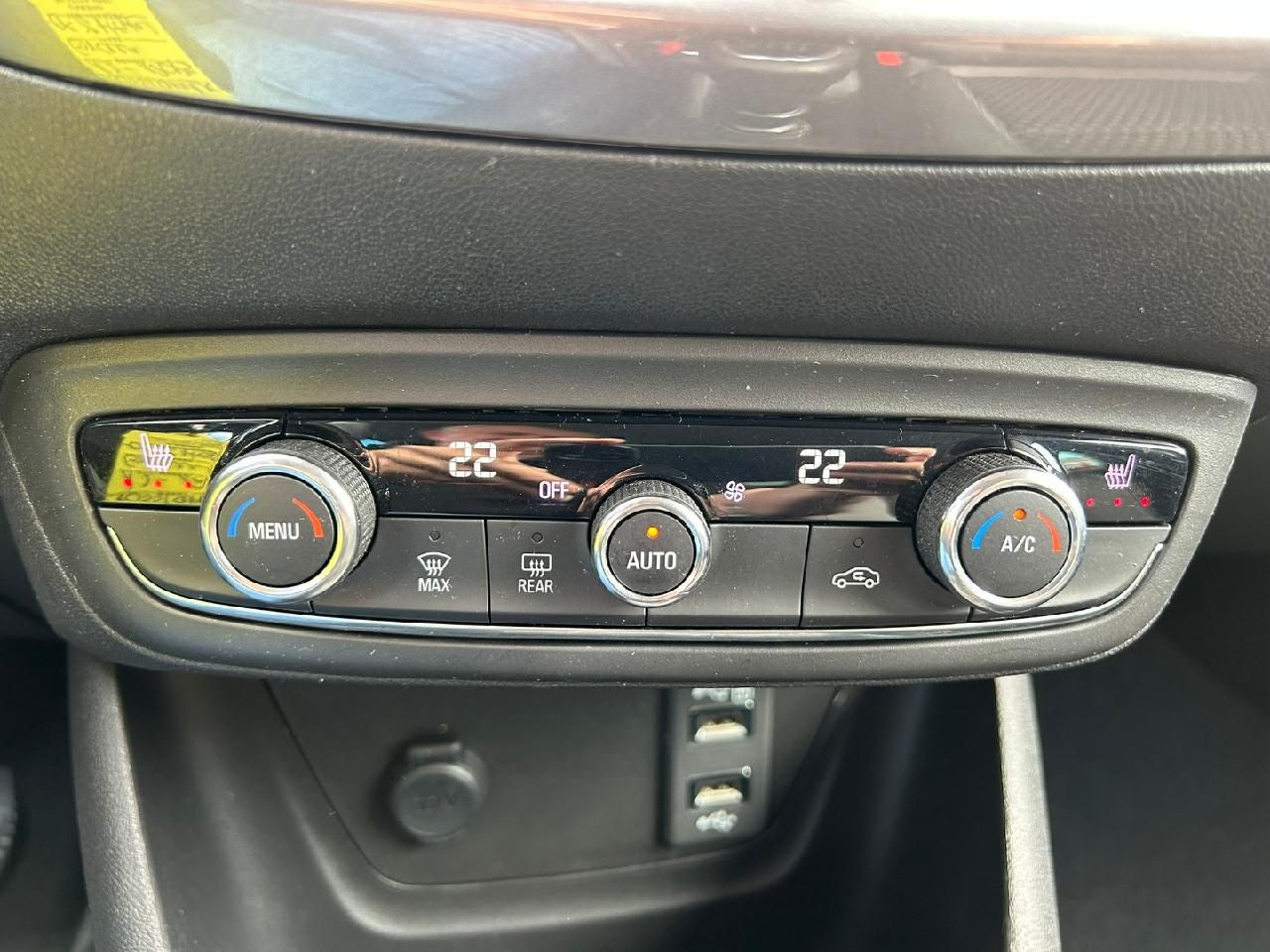 Fahrzeugabbildung Opel Crossland Innovation