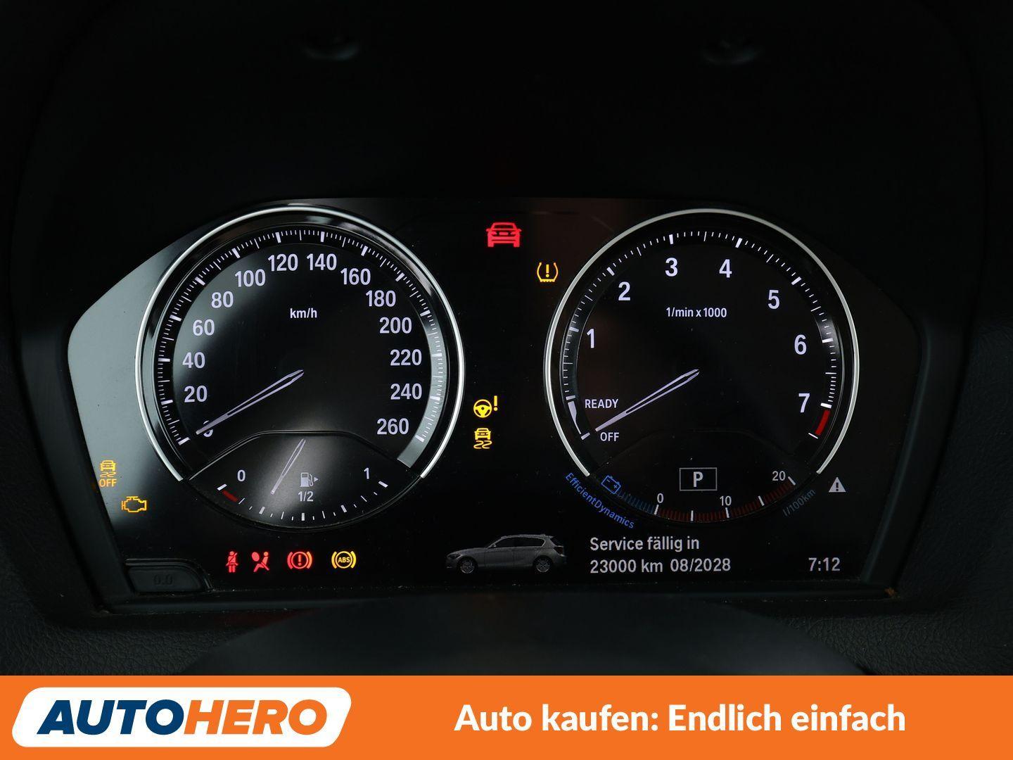BMW 1er 120i Sport Line Aut.*NAVI*LED*TEMPO*PDC*SHZ*