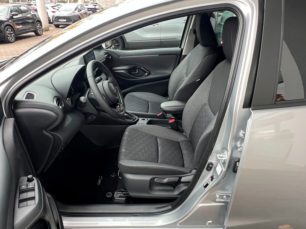 Fahrzeugabbildung Toyota Yaris Hybrid Teamplayer Comfortpaket