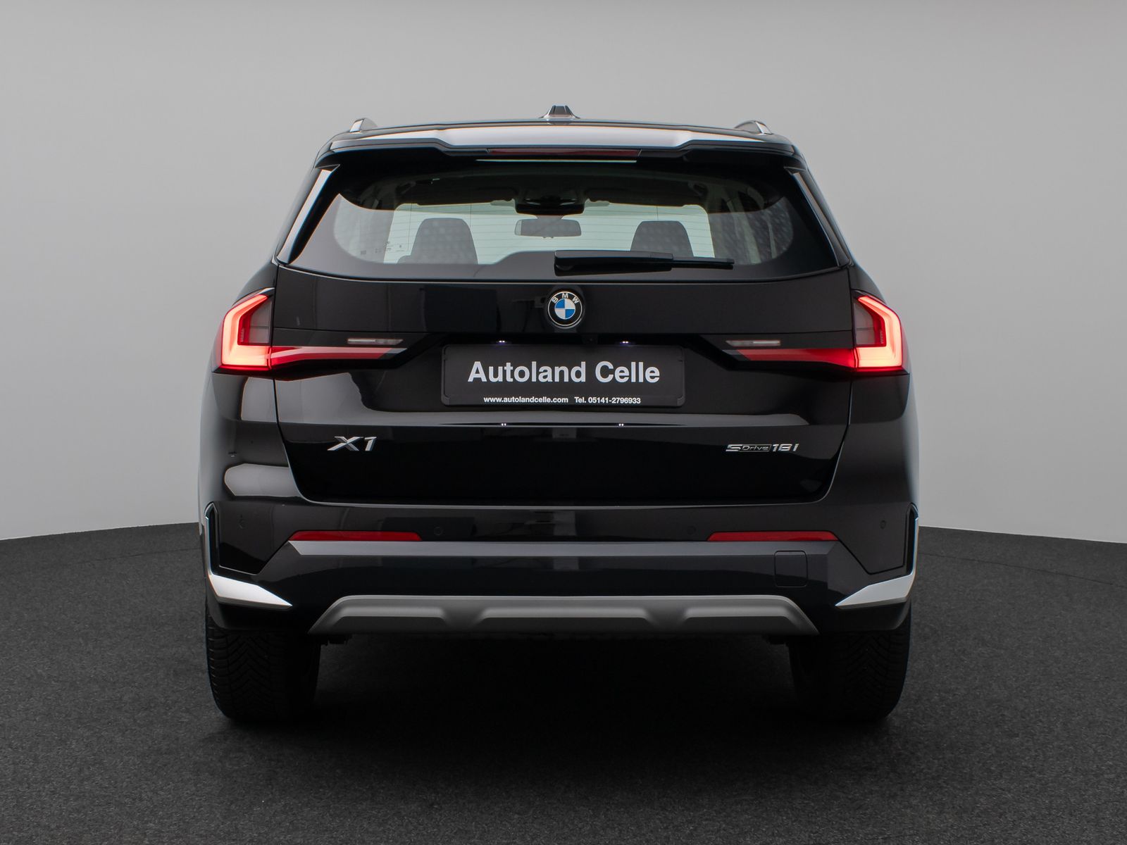 Fahrzeugabbildung BMW X1 sD18i xLine Kamera DAB Komfort Alarm AHK LED