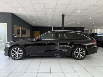 Mercedes E 200 - 2
