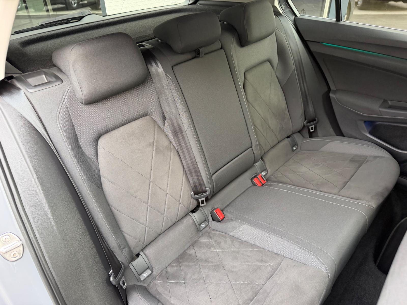Volkswagen Golf VIII Lim. 1.5 TSI Style/AHK/ACC/Panorama, миниатюра 24