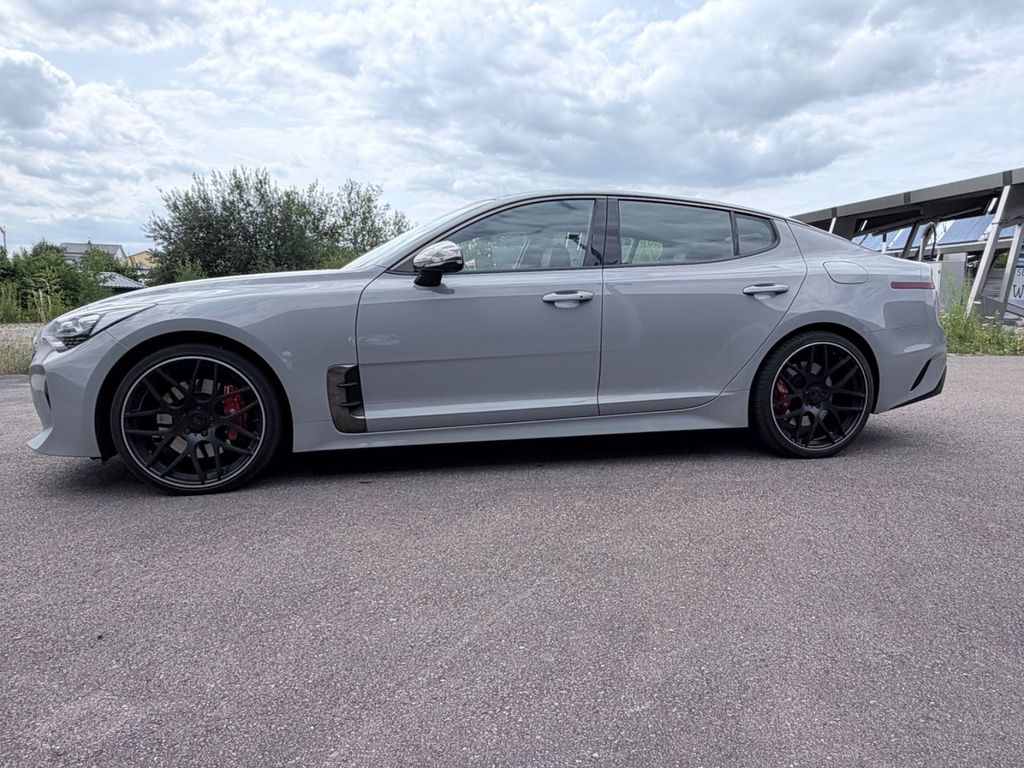 Image of Kia Stinger