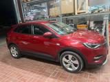 Opel Grandland (X) 1.6 Hybrid4 Auto -