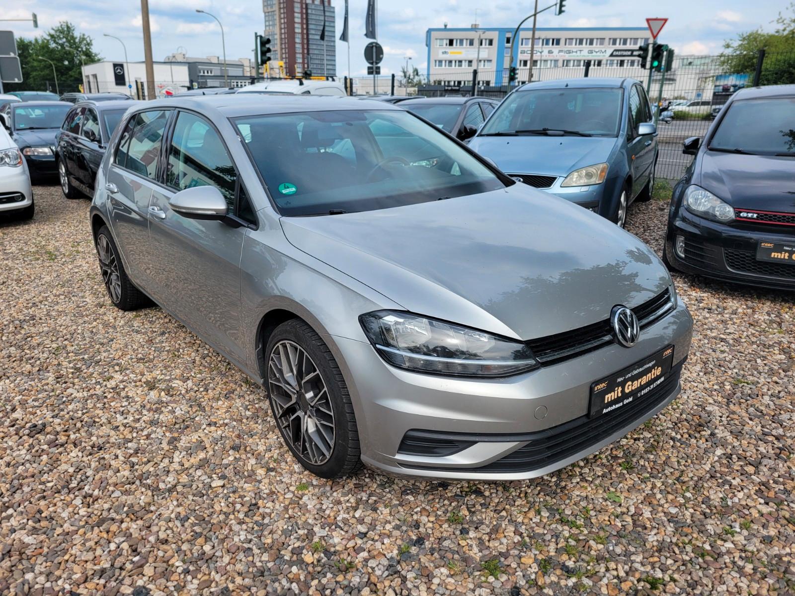 Volkswagen Golf 1.0 TSI 63kW Trendline 5-Gang Klima MOPF
