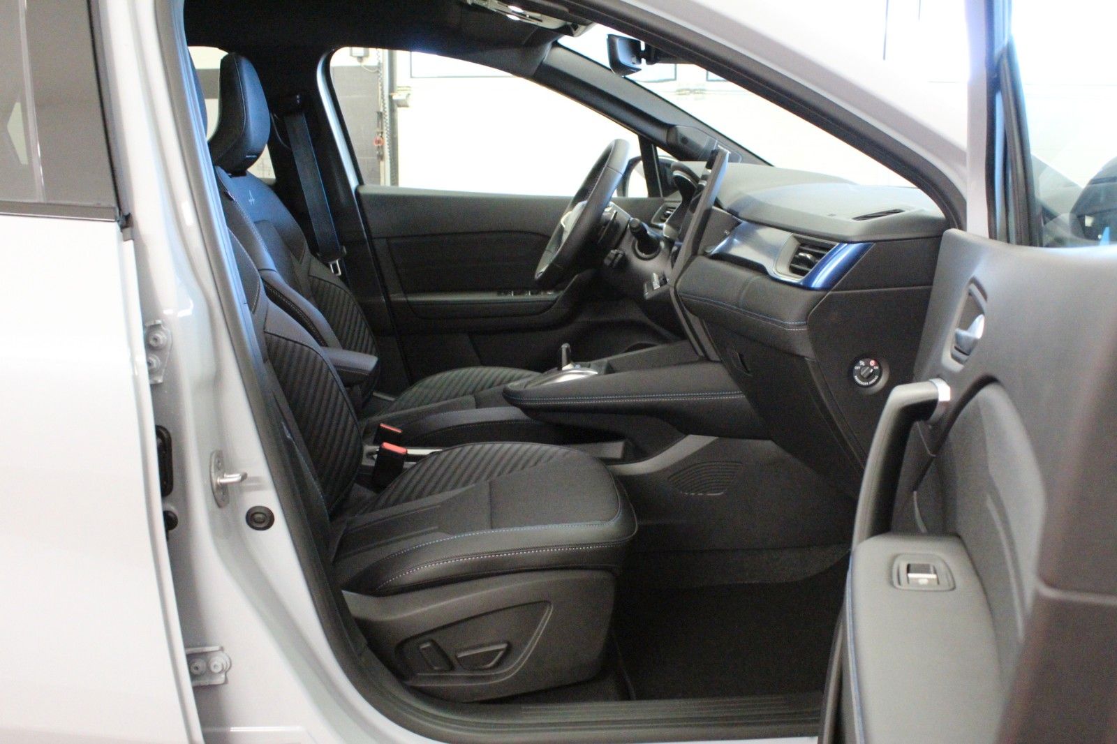 Fahrzeugabbildung Renault Symbioz Mild Hybrid 140 EDC Esprit Alpine