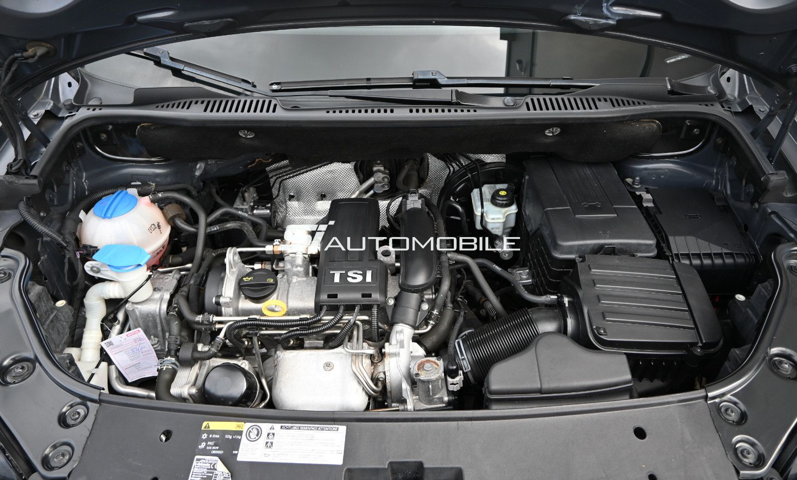 Fahrzeugabbildung Volkswagen Touran 1.2 TSI LIFE °AHK°STANDHEIZ°7-SITZE°