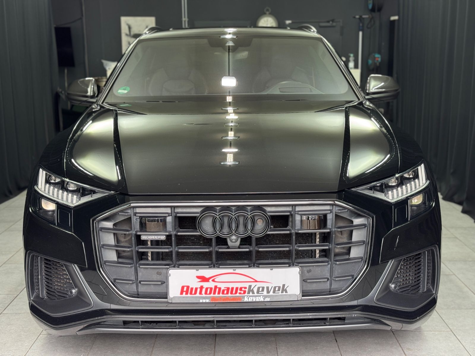 Fahrzeugabbildung Audi Q8 55 TFSI e quattro|B/O|EXCLUSIVE|RS-SITZE|VOLL