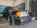 Mercedes-Benz Mercedes W124 300CE - gebrauchte Mercedes-Benz 300 aus dem Jahr 1990