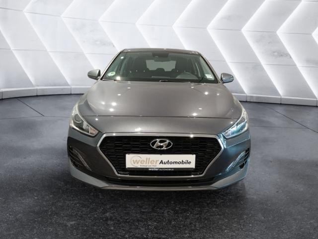 Hyundai i30 1.4 ''Select'' Bluetooth Klima Tempomat Zent