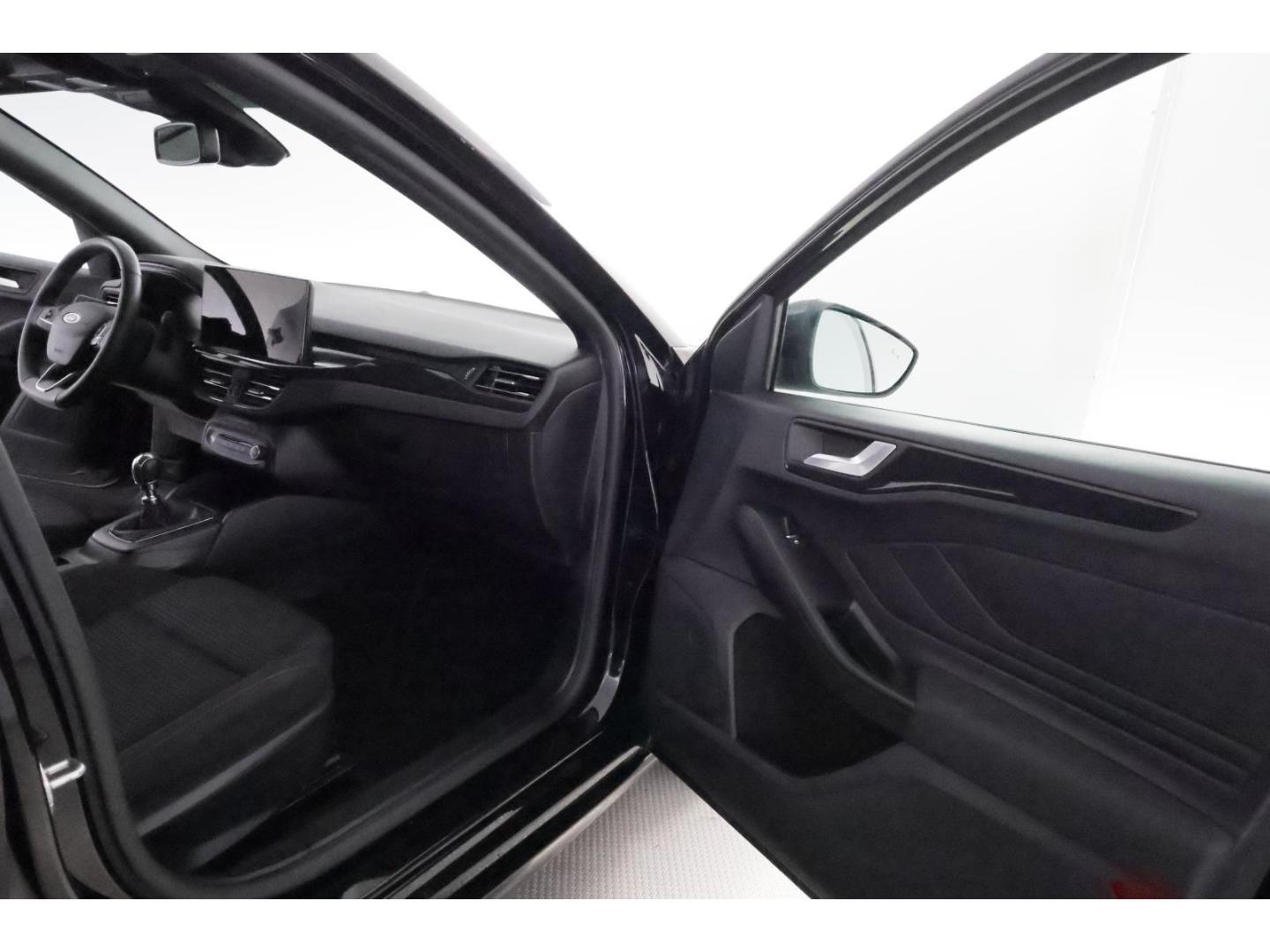 Ford Focus 1.0EB Turnier ST-Line+LED+NAVI+SHZ+KAMERA, миниатюра 18