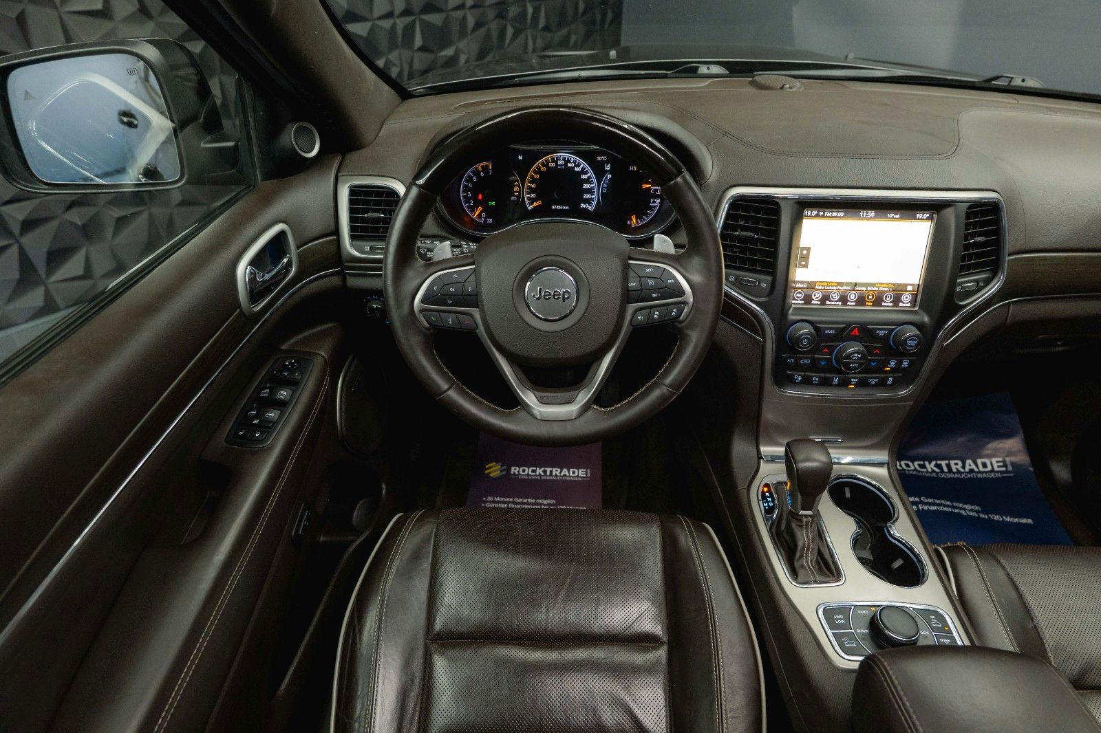 Fahrzeugabbildung Jeep Grand Cherokee 5.7 V8 SRT OVERLAND *Pano*ACC*19%