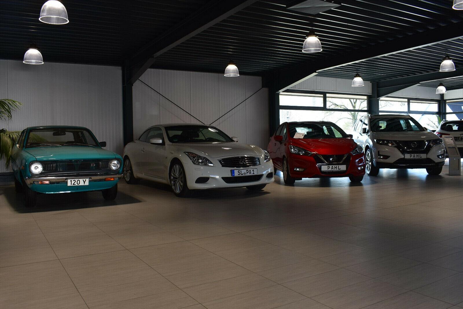 showroom-image-top