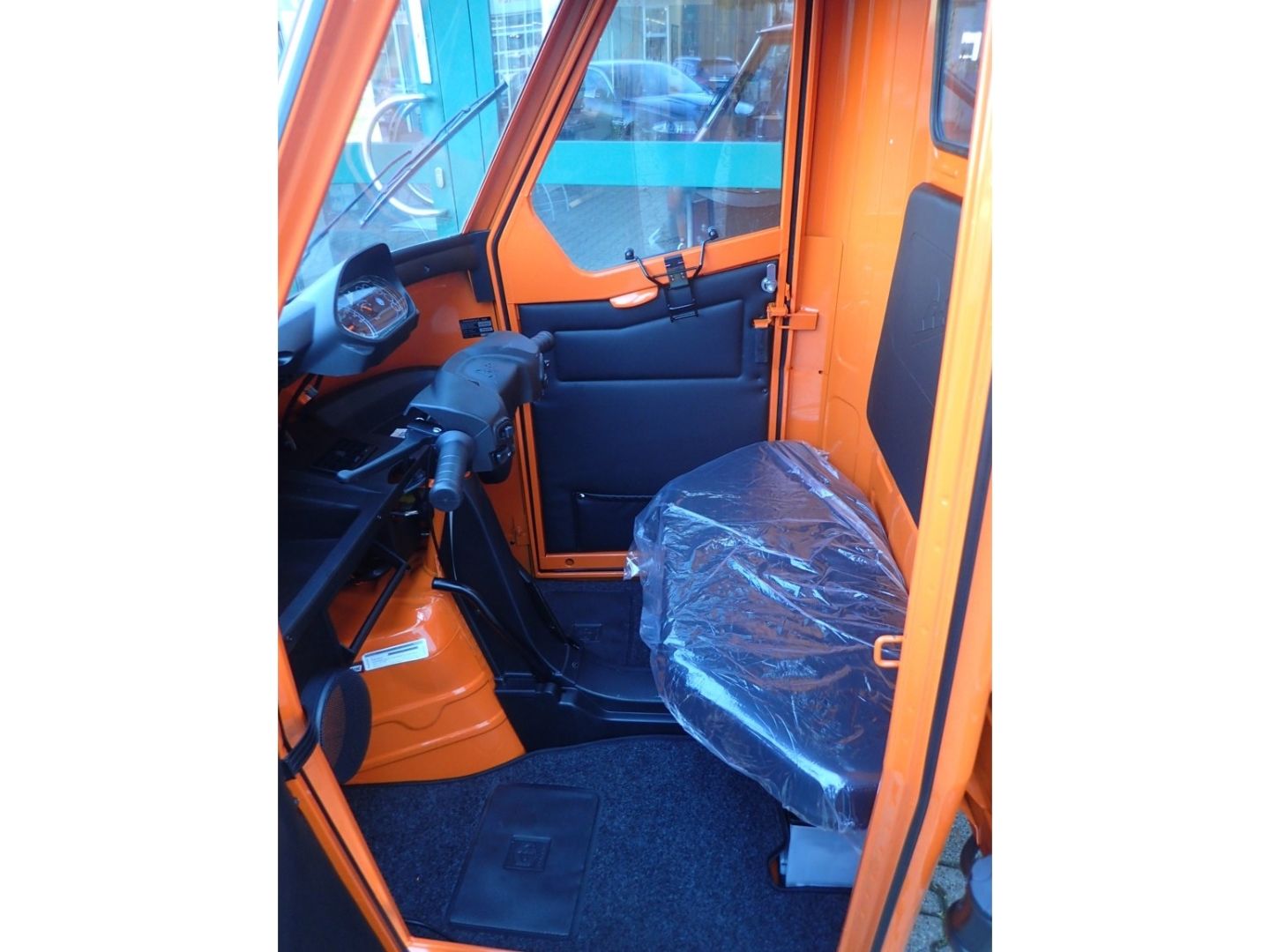 Fahrzeugabbildung Piaggio Ape 50 Cross Orange, Lieferung in ganz Deutschla