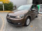Volkswagen Touran Cup BM*Navi *SHZ*AHK*TÜVNEU* - Volkswagen Touran CUP mit Benzin-Antrieb