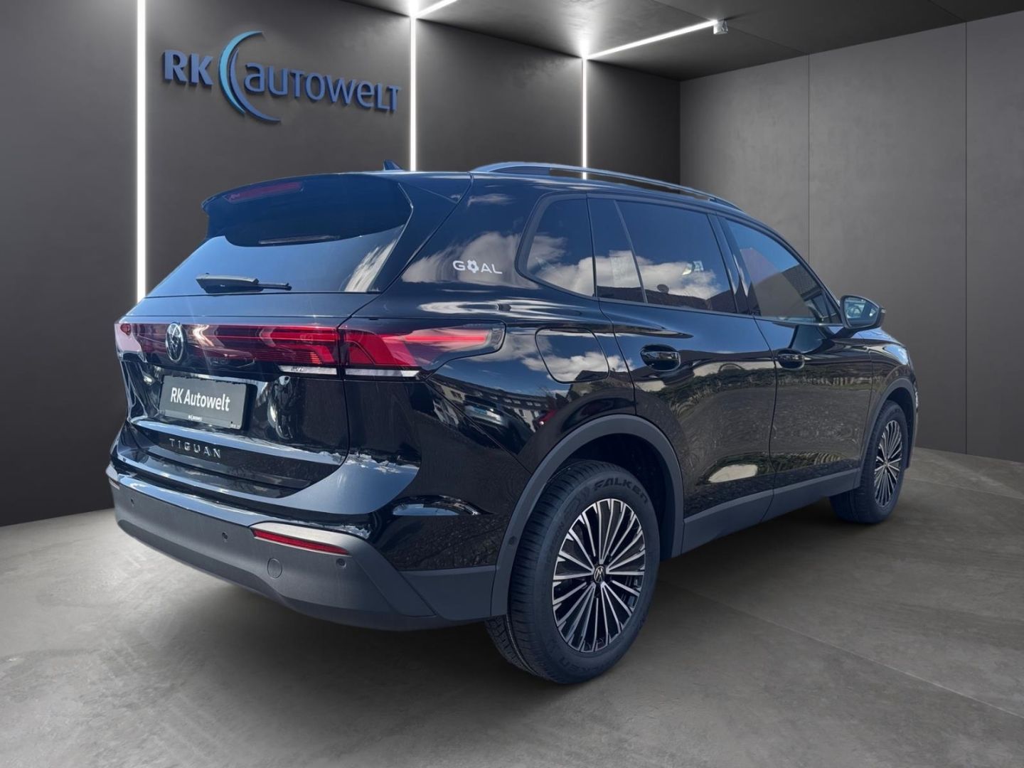 Volkswagen Tiguan Goal 2.0 TDI DSG LED Navi AHK 18 Zoll Cli foto 5